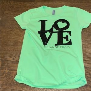 Tee shirt